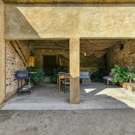 Mas Cases Villa Gerona