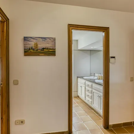 Mas Cases Villa Gerona